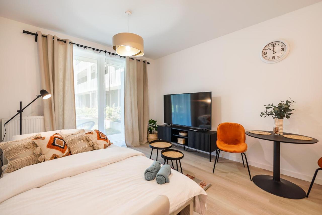 Wola Cosy White Apartment Varsovie Extérieur photo